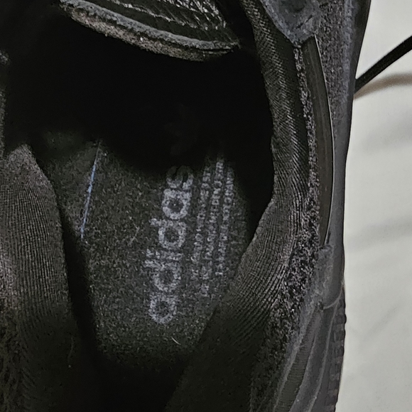 Shoes - Picture 4 of 4